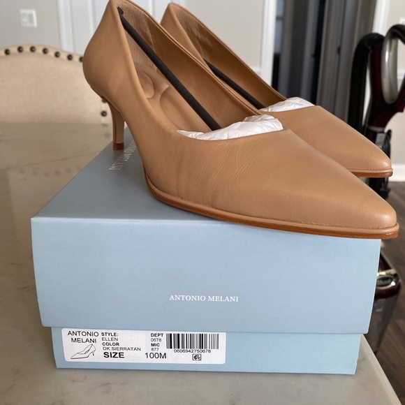 Antonio Melani mid heel pump - Picture 3 of 6